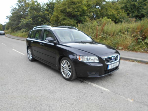 Volvo V50 Estate, Diesel, 2011, Black
