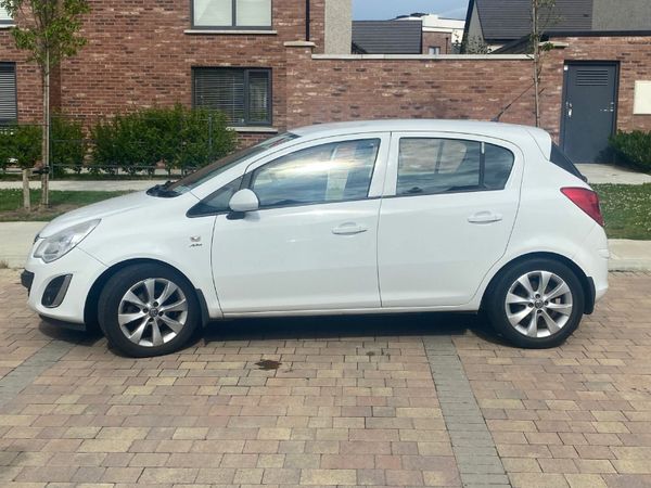 Vauxhall Corsa Hatchback, Petrol, 2013, White