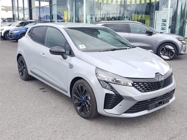 Renault Clio Hatchback, Petrol, 2025, Grey
