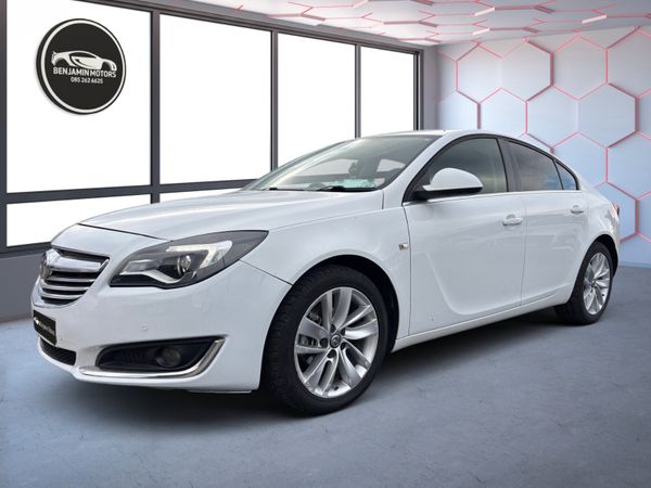 Opel Insignia Saloon, Diesel, 2014, White