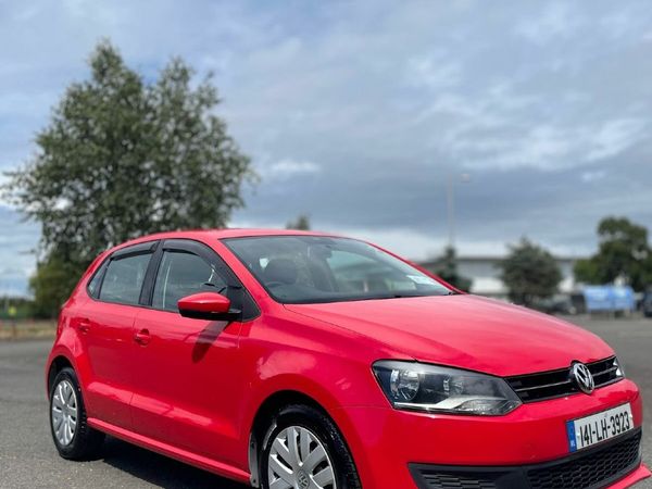 Volkswagen Polo Hatchback, Petrol, 2014, Red