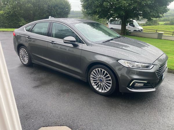 Ford Mondeo Hatchback, Diesel, 2022, Grey