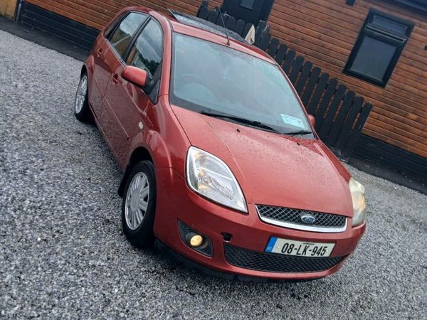 Ford Fiesta Hatchback, Petrol, 2008, Red