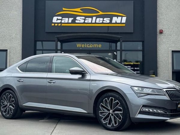 Skoda Superb Hatchback, Diesel, 2023, Grey