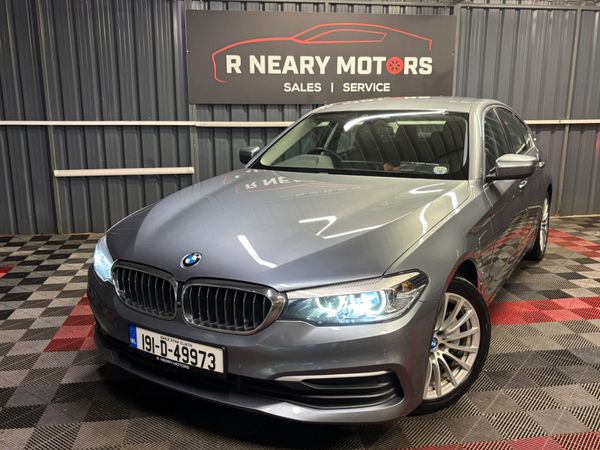 BMW 5-Series Saloon, Petrol Plug-in Hybrid, 2019, Blue