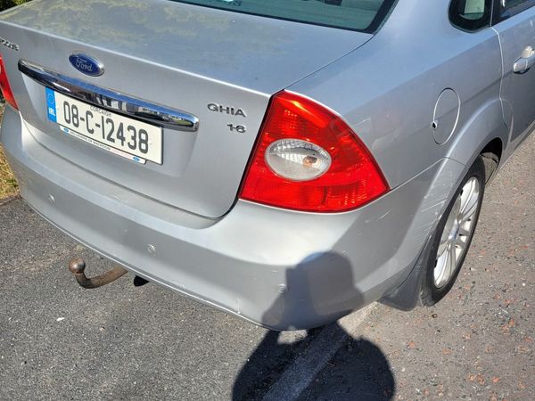 Ford Focus Saloon, Petrol, 2008, Silver