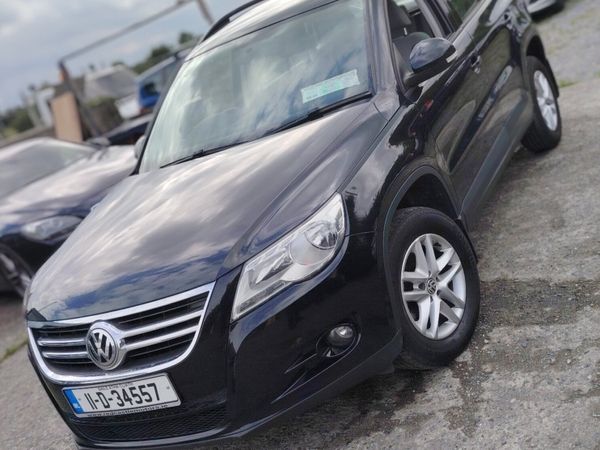 Volkswagen Tiguan SUV, Diesel, 2011, Black