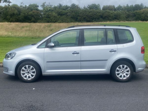 Volkswagen Touran MPV, Diesel, 2012, Silver