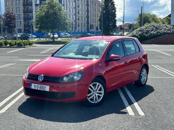 Volkswagen Golf Hatchback, Petrol, 2011, Red