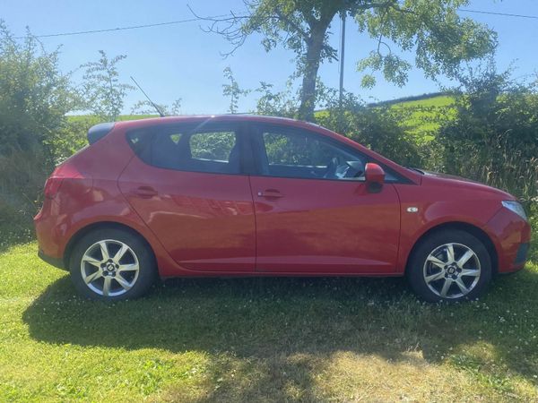 SEAT Ibiza Hatchback, Diesel, 2010, Red