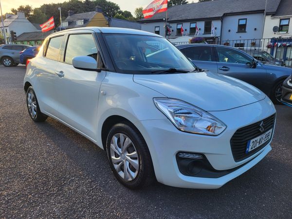 Suzuki Swift Hatchback, Petrol, 2020, White