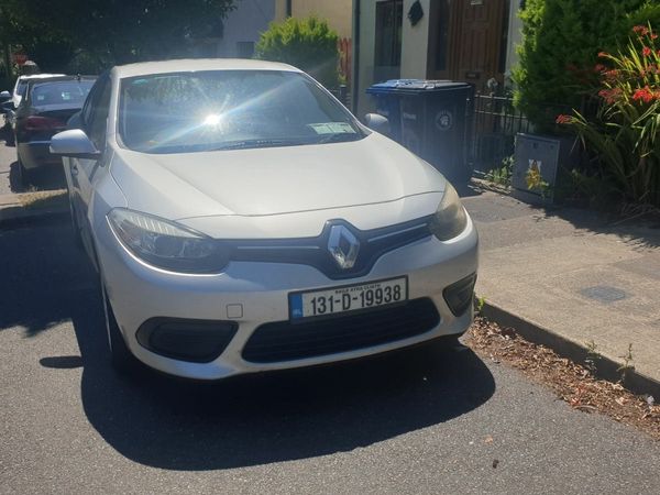 Renault Fluence Saloon, Diesel, 2013, Silver