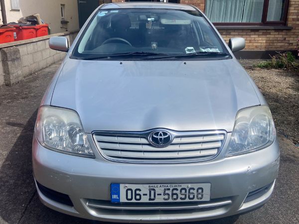 Toyota Corolla Saloon, Petrol, 2006, Silver