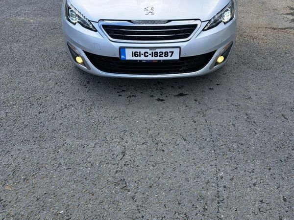 Peugeot 308 Hatchback, Diesel, 2016, Silver