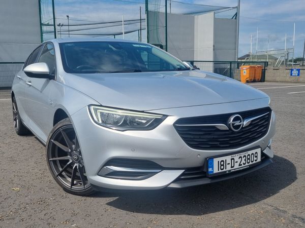 Opel Insignia Hatchback, Diesel, 2018, Grey