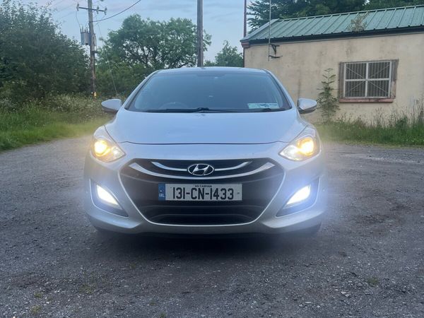 Hyundai i30 Hatchback, Diesel, 2013, Silver