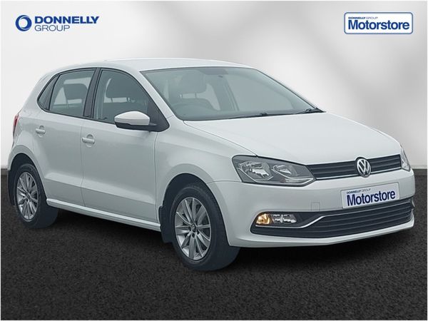 Volkswagen Polo Hatchback, Petrol, 2014, White