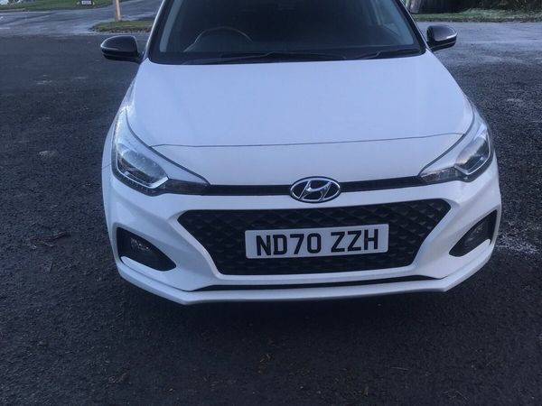 Hyundai i20 Hatchback, Petrol, 2021, White