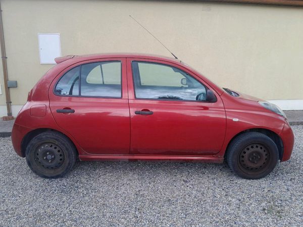 Nissan Micra Hatchback, Petrol, 2006, Red