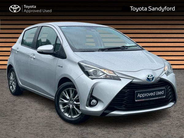Toyota Yaris Hatchback, Petrol Hybrid, 2018, Silver