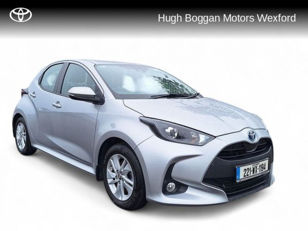 Toyota Yaris Hatchback, Petrol Hybrid, 2022, Grey