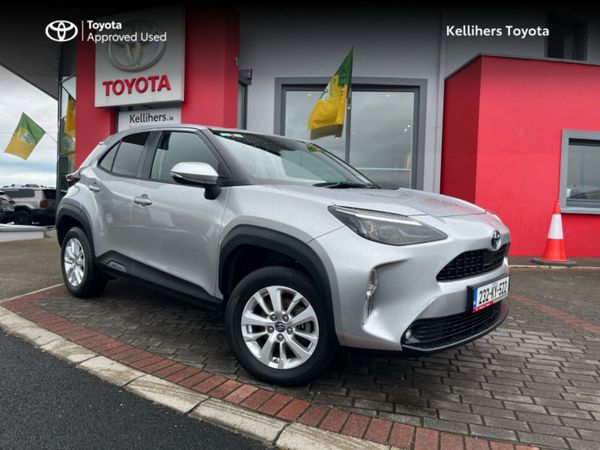 Toyota Yaris Cross Hatchback, Petrol Hybrid, 2023, Silver