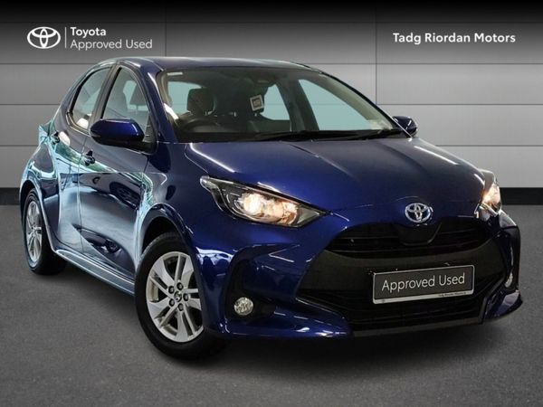 Toyota Yaris Hatchback, Petrol Hybrid, 2022, Blue