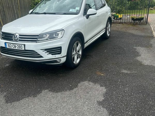 Volkswagen Touareg SUV, Diesel, 2016, White