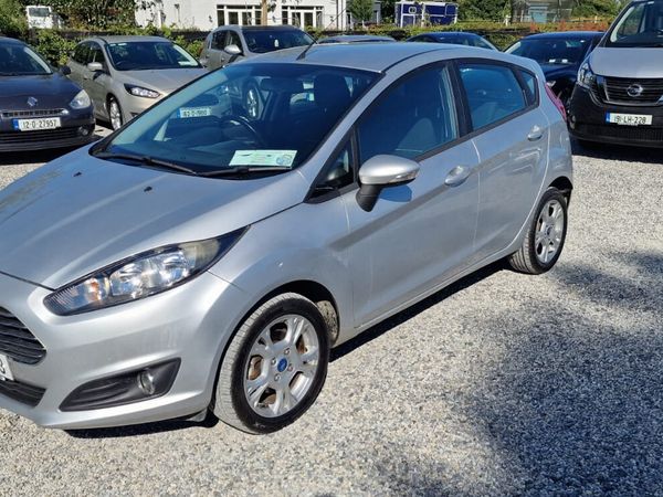 Ford Fiesta Hatchback, Petrol, 2015, Grey