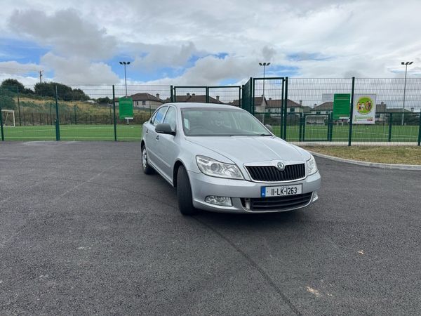 Skoda Octavia Saloon, Diesel, 2011, Silver