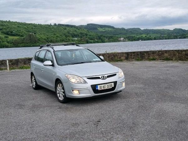 Hyundai i30 Estate, Diesel, 2010, Silver