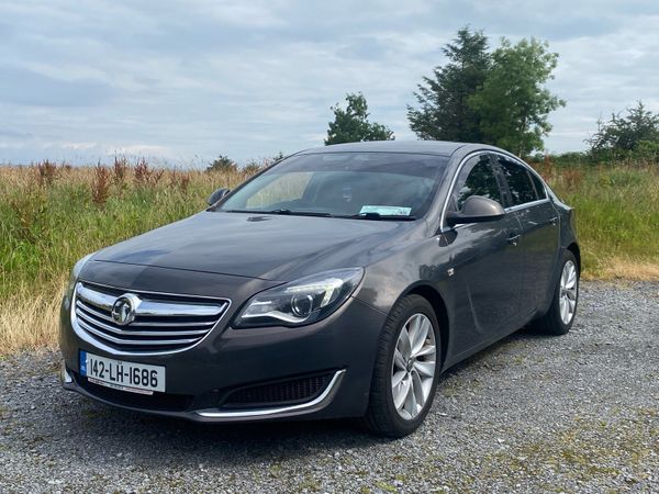 Vauxhall Insignia Hatchback, Diesel, 2014, Grey