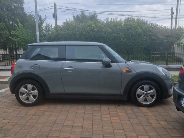 Mini Cooper Hatchback, Petrol, 2017, Grey