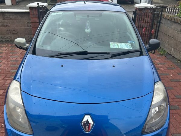 Renault Clio Hatchback, Petrol, 2009, Blue