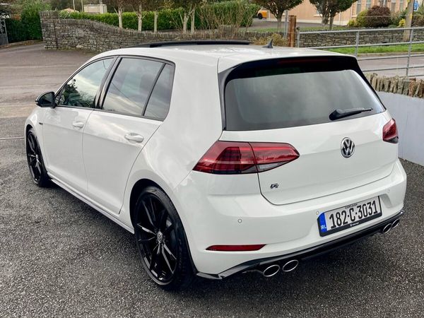Volkswagen Golf Estate, Petrol, 2018, White