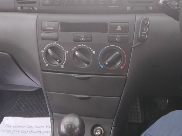 Toyota Corolla Saloon, Petrol, 2005, Blue