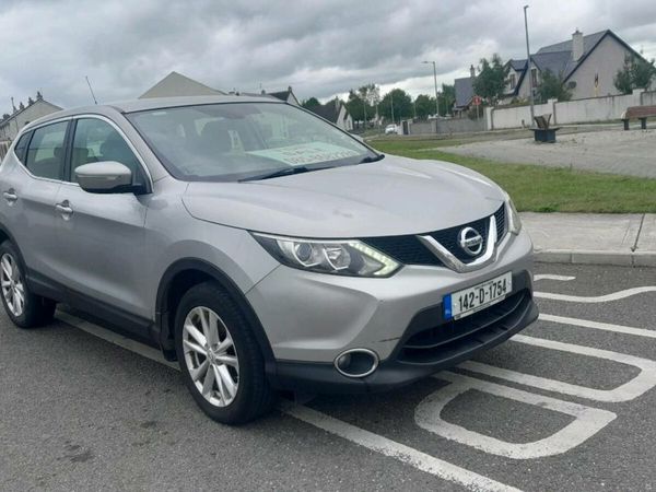 Nissan Qashqai Hatchback, Diesel, 2014, Silver