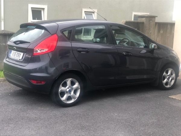 Ford Fiesta Hatchback, Diesel, 2011, Blue