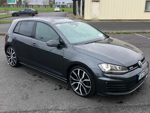 Volkswagen Golf Hatchback, Diesel, 2014, Grey