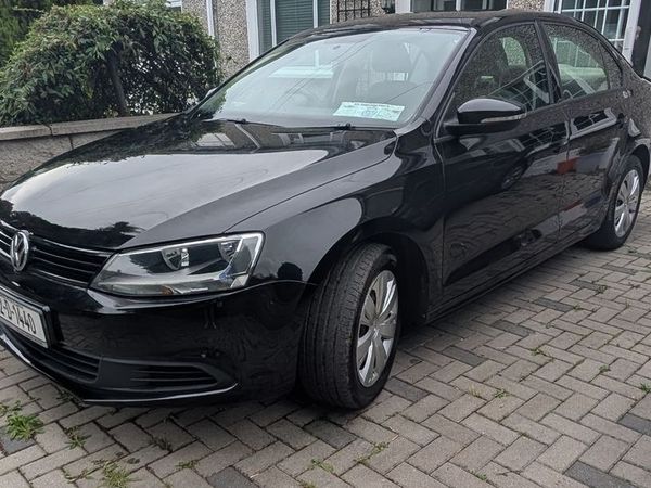 Volkswagen Jetta Saloon, Diesel, 2012, Black