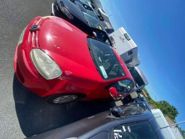 Volkswagen Golf Hatchback, Petrol, 2007, Red