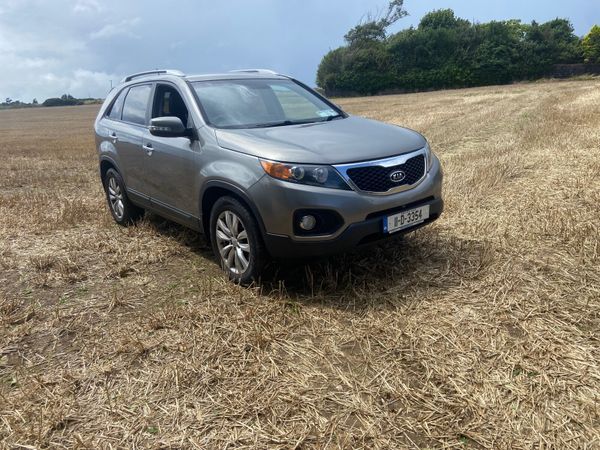 Kia Sorento SUV, Diesel, 2011, Silver