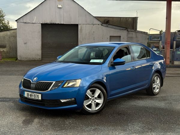 Skoda Octavia Hatchback, Diesel, 2018, Blue