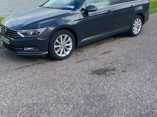 Volkswagen Passat Estate, Diesel, 2017, Grey