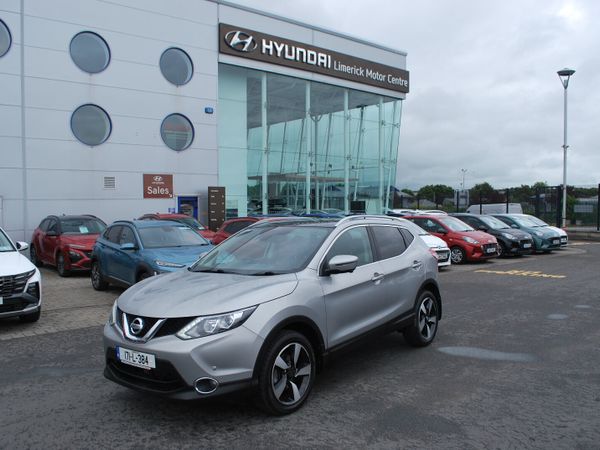 Nissan Qashqai SUV, Petrol, 2017, Grey