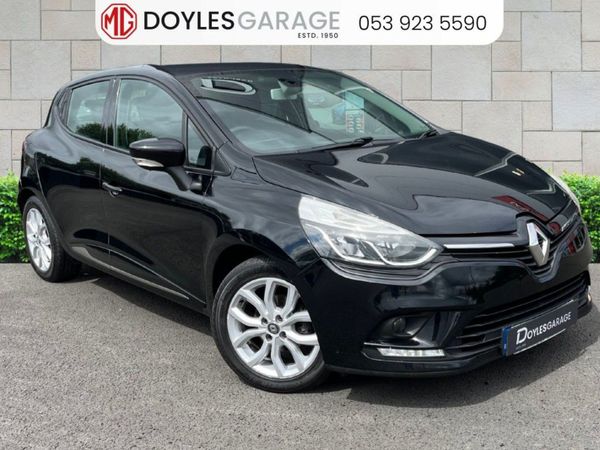 Renault Clio Hatchback, Petrol, 2017, Black