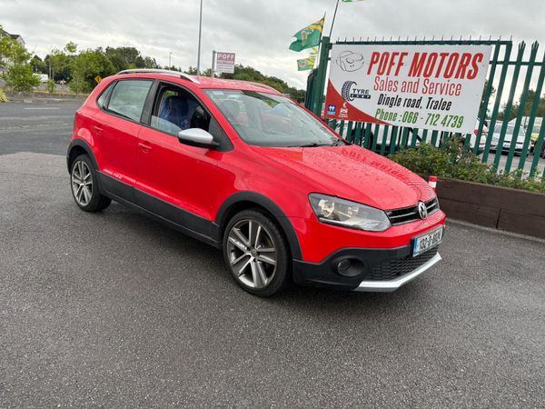 Volkswagen Polo Hatchback, Diesel, 2013, Red