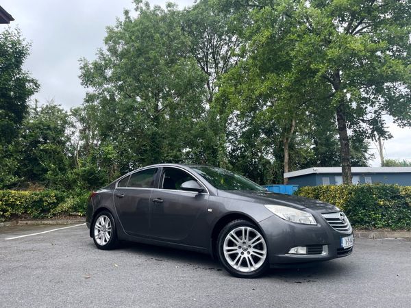 Opel Insignia Saloon, Petrol, 2011, Grey