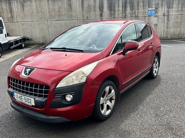 Peugeot 3008 MPV, Diesel, 2011, Red