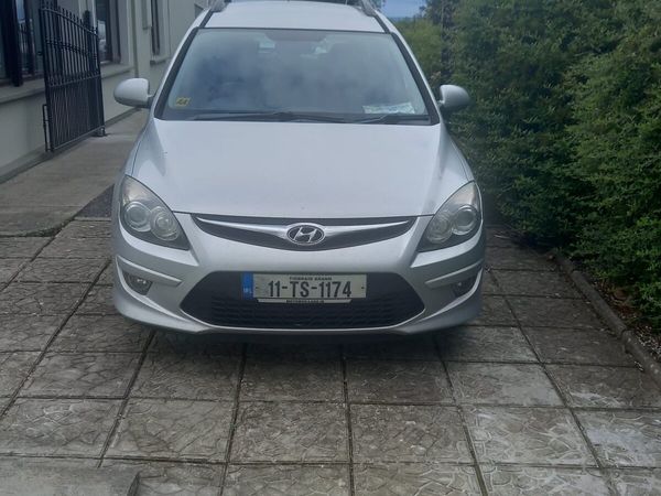 Hyundai i30 MPV, Diesel, 2011, Silver